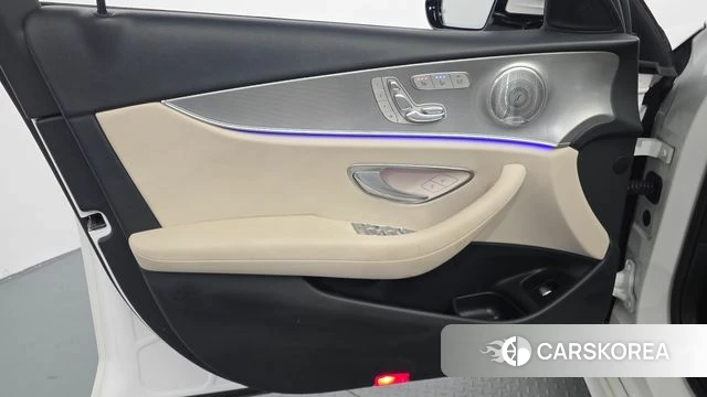 Mercedes-Benz E-Class W213 id 4632630 из Кореи 16