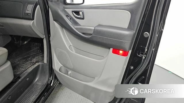 Hyundai The New Grand Starex id 4542553 из Кореи 16