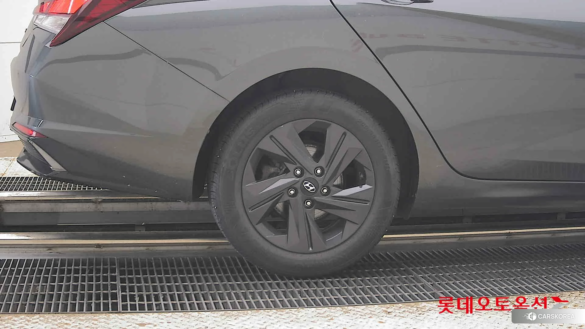 Hyundai Avante Hybrid id 4679344 из Кореи 16