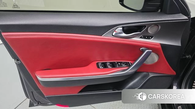 Kia Stinger id 4363417 из Кореи 16