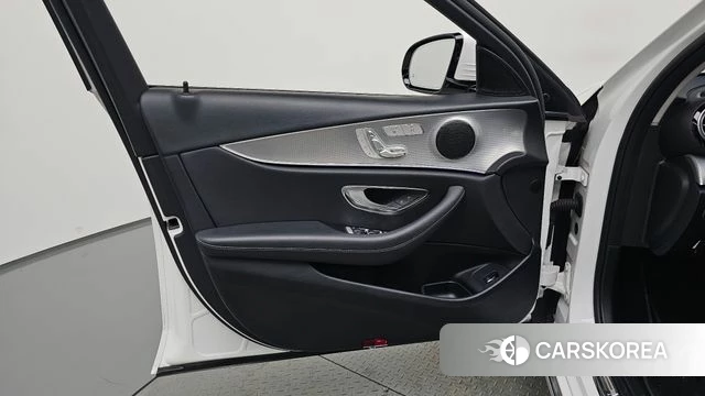 Mercedes-Benz E-Class W213 id 4325323 из Кореи 16