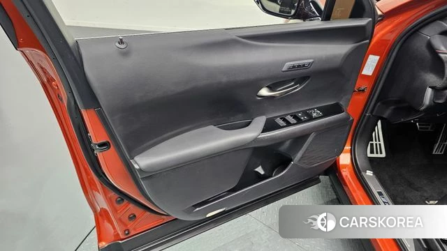 Lexus UX250h id 4427979 из Кореи 16