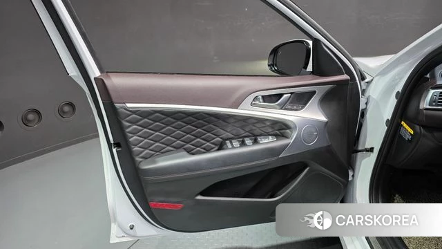 Genesis G70 id 4490930 из Кореи 16