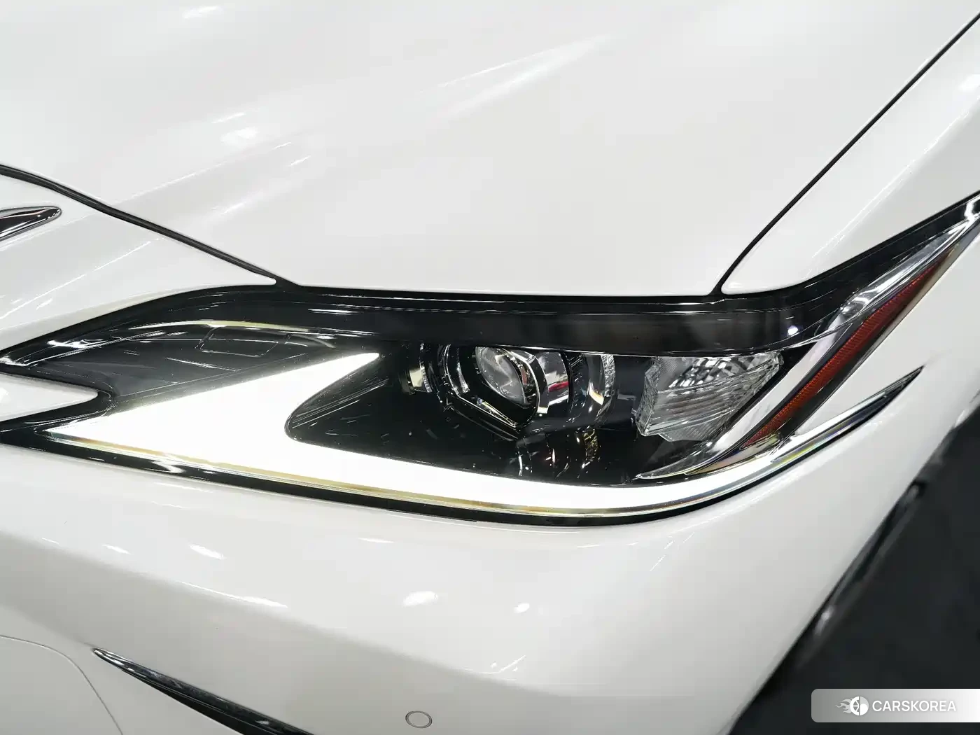 Lexus ES id 4539106 из Китая 16