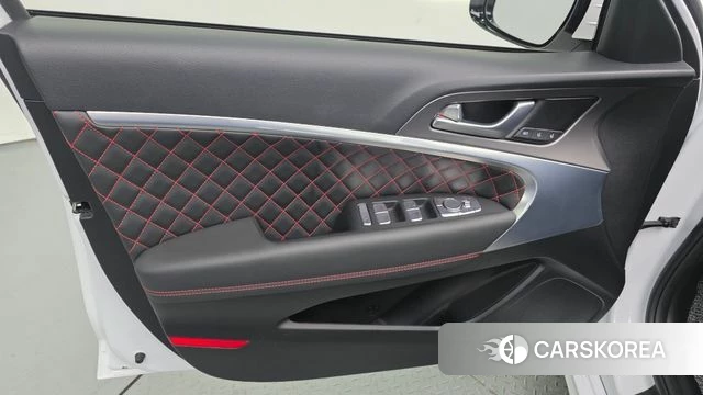 Genesis The New G70 id 4248992 из Кореи 16