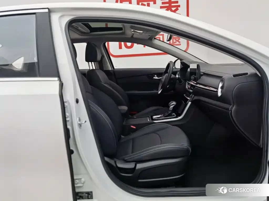 Kia K3 id 4654416 из Китая 16