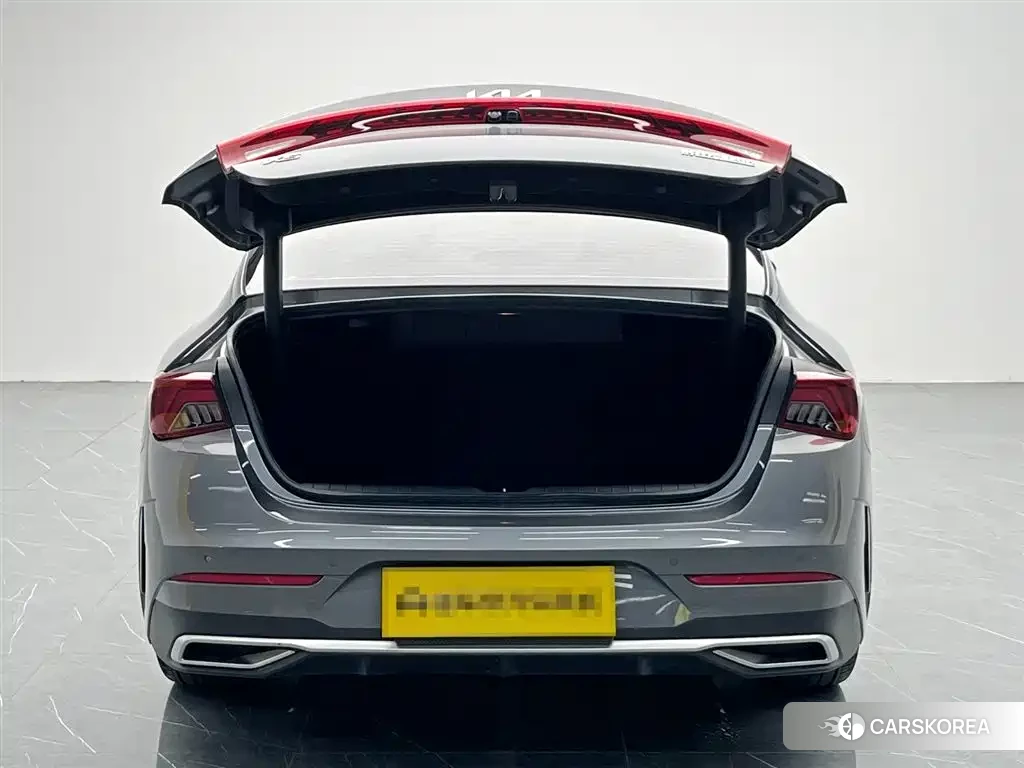 Kia K5 id 4538652 из Китая 16