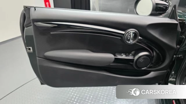 Mini Cooper S id 4555641 из Кореи 16