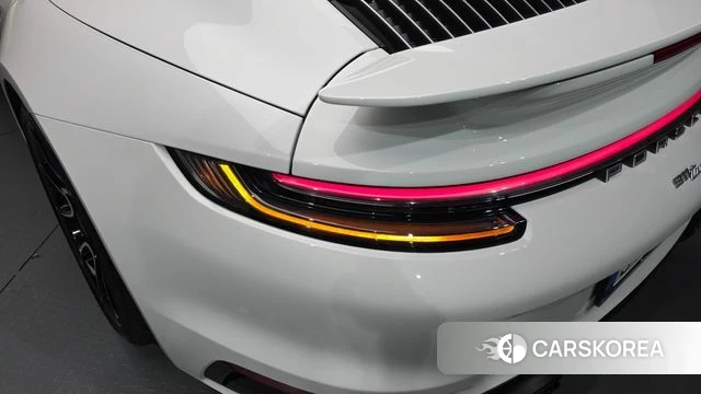 Porsche 911(992) id 4321801 из Кореи 16