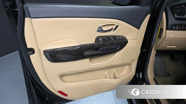 Kia The New Carnival id 4615404 из Кореи 16