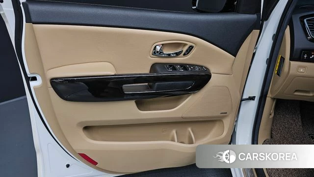 Kia The New Carnival id 4435805 из Кореи 16