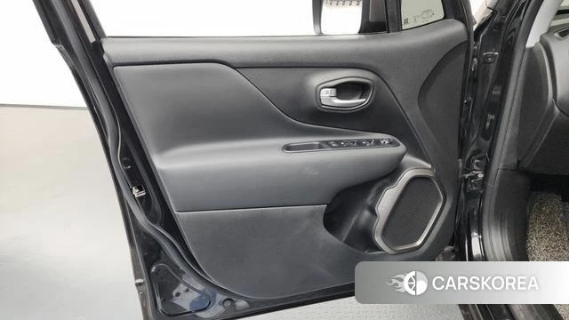 Jeep Renegade id 4465026 из Кореи 16