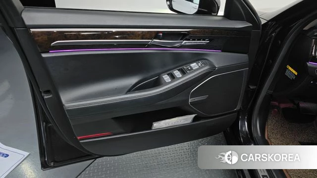 Genesis G90 id 4403298 из Кореи 16