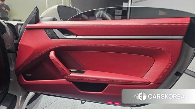 Porsche 911(992) id 4676838 из Кореи 16