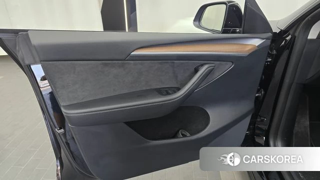 Tesla Model Y id 4523296 из Кореи 16