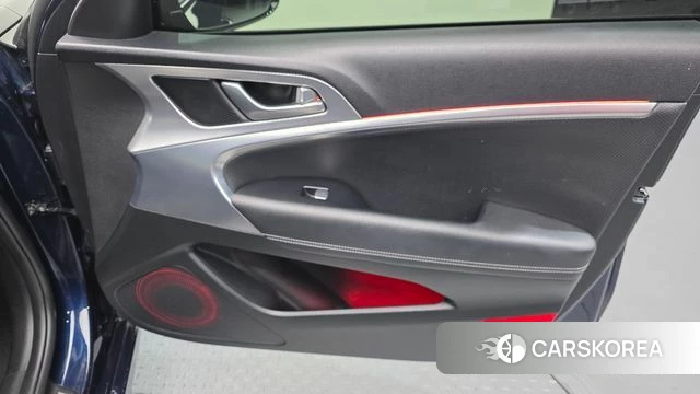 Genesis The New G70 id 4317119 из Кореи 16