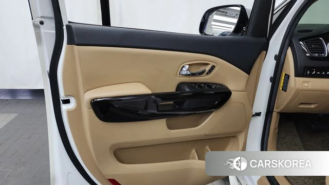 Kia The New Carnival id 4477541 из Кореи 16