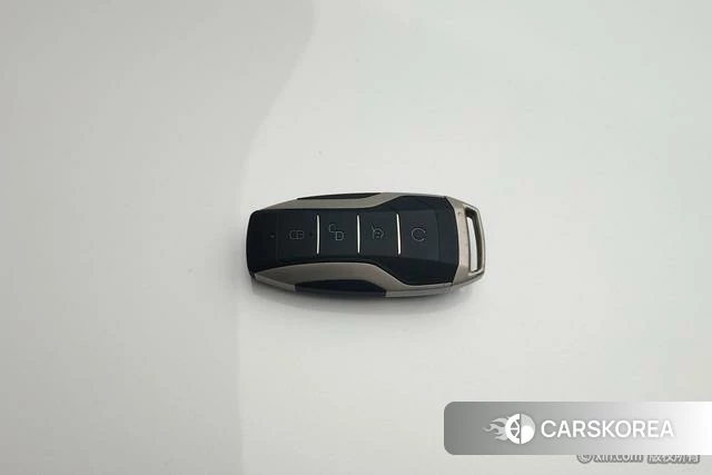 BYD Tang DM id 3810406 из Китая 16