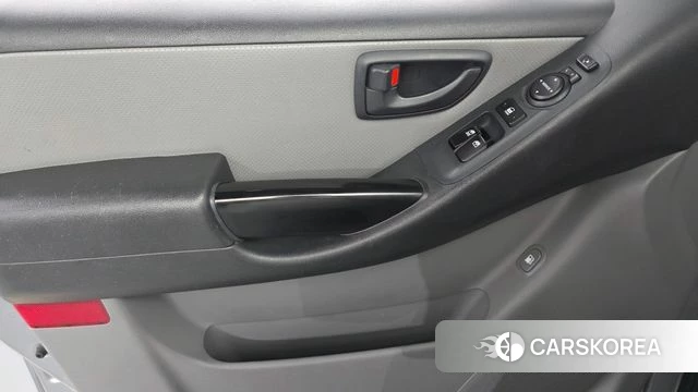 Hyundai The New Grand Starex id 4568539 из Кореи 15