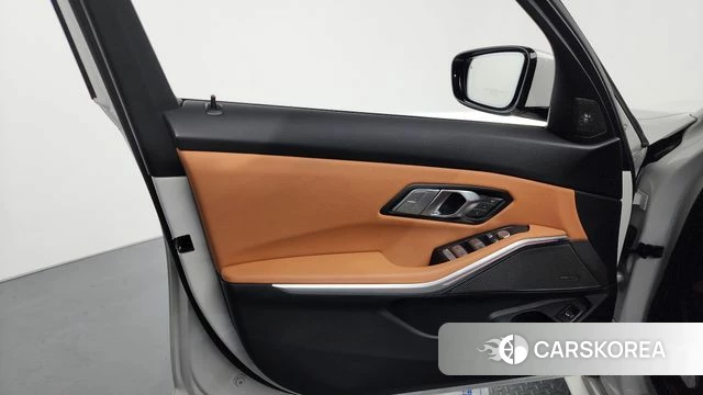 BMW 3 Series (G20) id 4201325 из Кореи 16