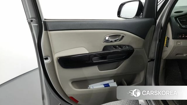 Kia The New Carnival id 4411051 из Кореи 16