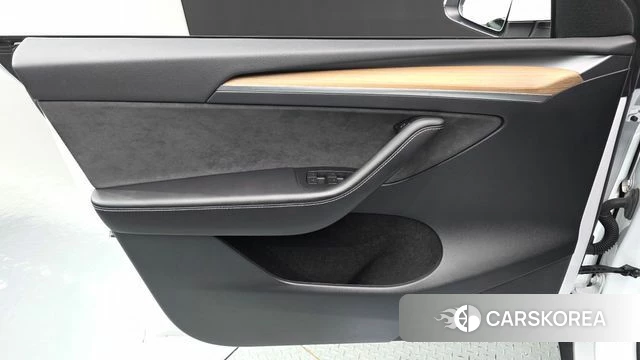 Tesla Model Y id 4854215 из Кореи 16