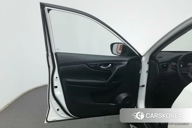 Nissan Qijun id 4210099 из Китая 16