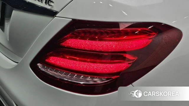 Mercedes-Benz E-Class W213 id 4596394 из Кореи 16