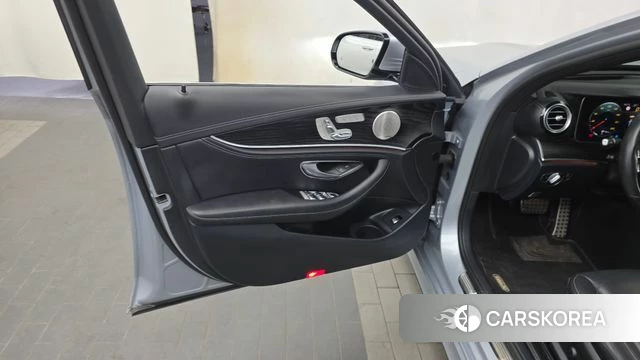 Mercedes-Benz E-Class W213 id 4428568 из Кореи 16