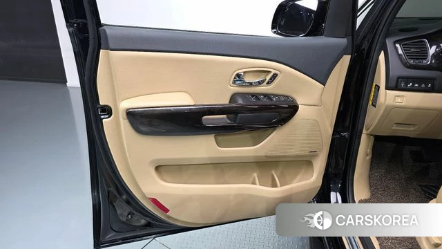 Kia The New Carnival id 4615035 из Кореи 16
