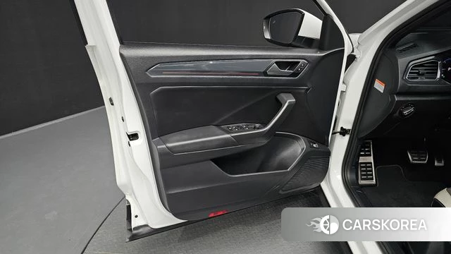 Volkswagen T-Roc id 4573411 из Кореи 16