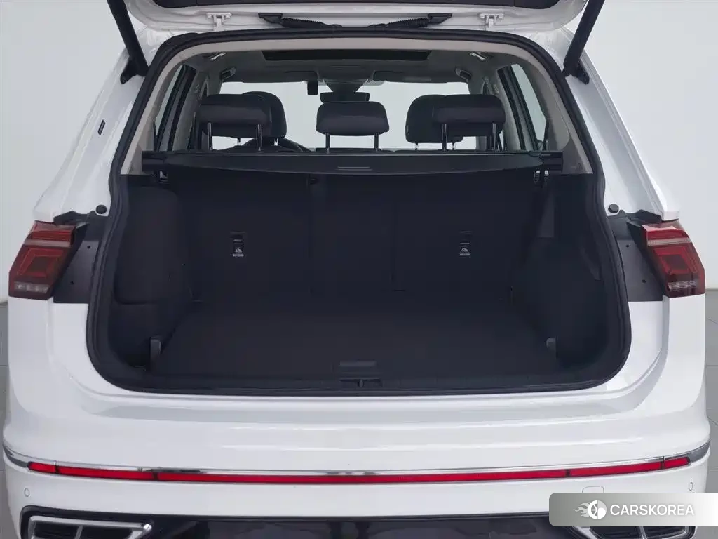 Volkswagen Tiguan L id 4680467 из Китая 17