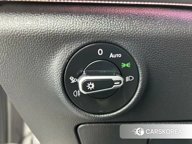 Volkswagen Sagitar id 4297838 из Китая 16