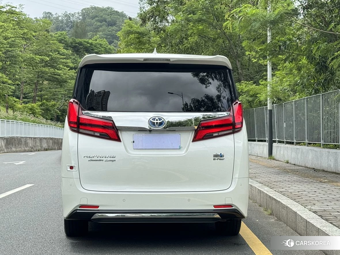 Toyota Alphard id 4461280 из Китая 16
