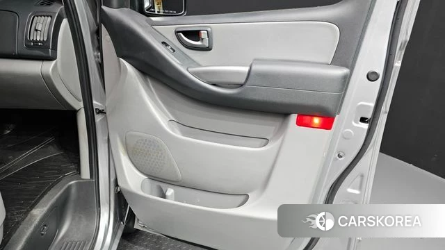 Hyundai The New Grand Starex id 4894711 из Кореи 16
