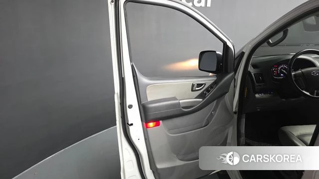 Hyundai The New Grand Starex id 4651644 из Кореи 16