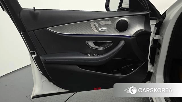 Mercedes-Benz E-Class W213 id 4384638 из Кореи 16
