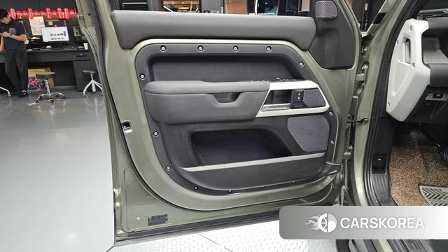 Land Rover Defender (L663) id 4687964 из Кореи 16