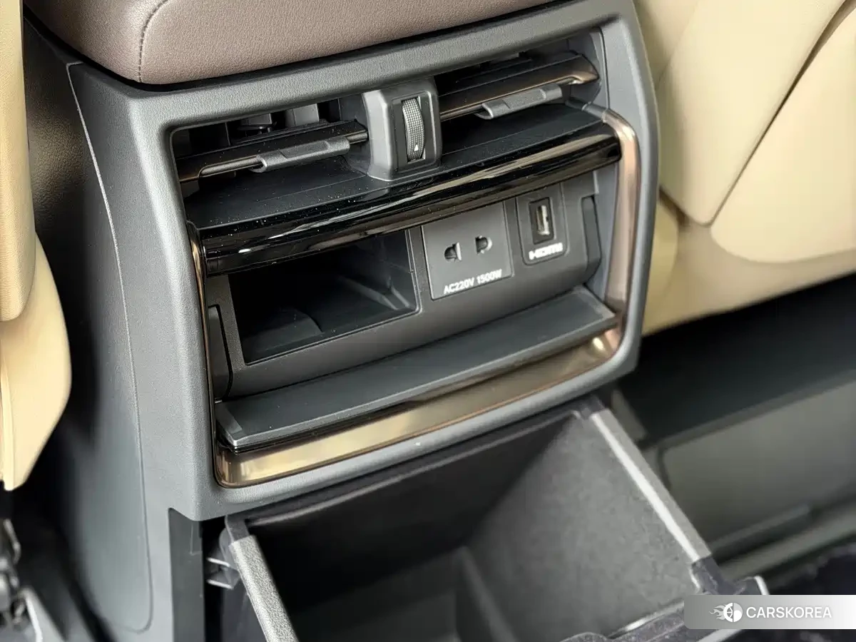 Toyota Vellfire id 4685924 из Китая 16