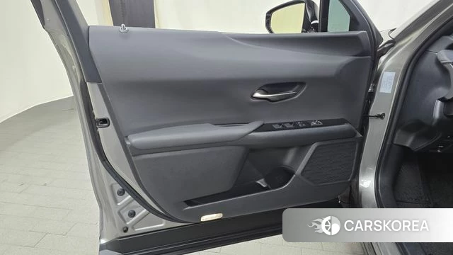Lexus UX250h id 4720347 из Кореи 16