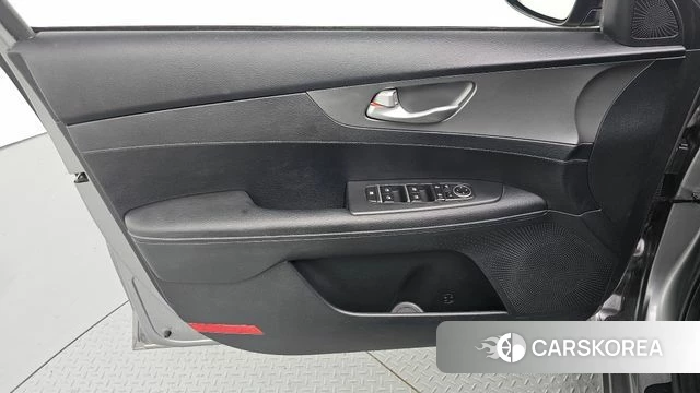 Kia Come New K3 id 4924098 из Кореи 16
