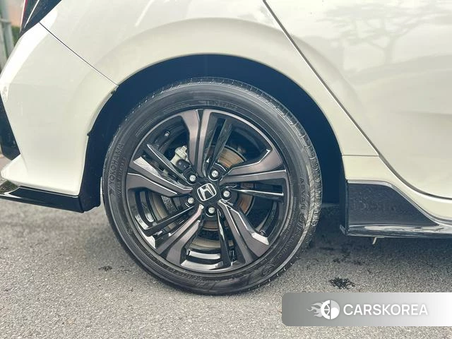 Honda Civic id 4333635 из Китая 16
