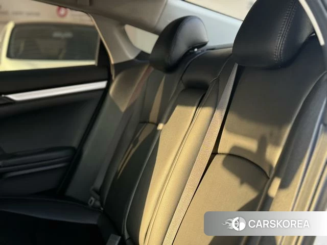 Honda Civic id 4276714 из Китая 16
