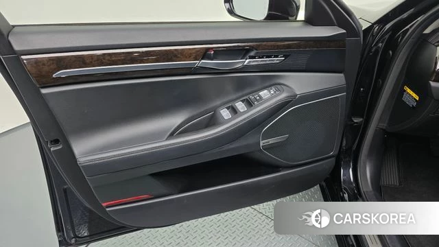 Genesis G90 id 4476927 из Кореи 16