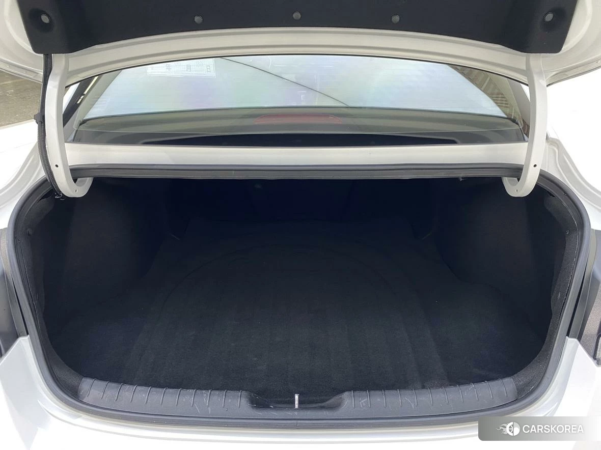 Hyundai Elantra id 4504879 из Китая 16