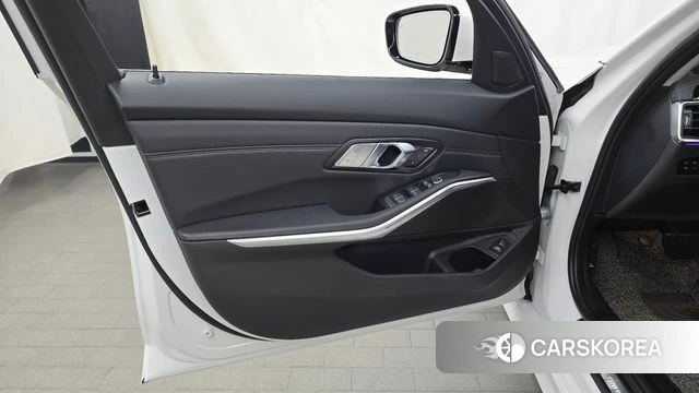 BMW 3 Series (G20) id 4641248 из Кореи 16