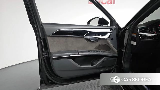 Audi A8 (D5) id 4376594 из Кореи 16