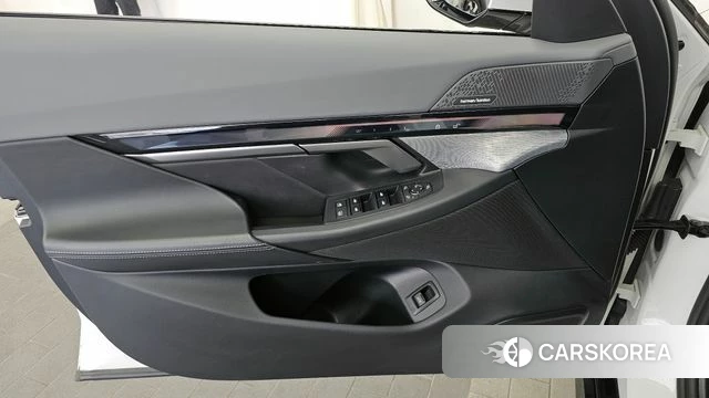 BMW i5 (G60) id 4308346 из Кореи 16