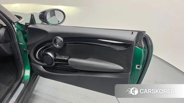 Mini Cooper S id 4740791 из Кореи 16