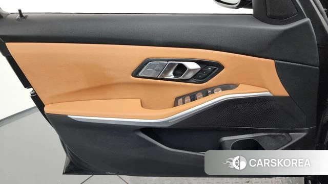BMW 3 Series (G20) id 4528820 из Кореи 16